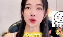吃瓜网红头像女生可爱,揭秘吃瓜网红头像中的可爱女生魅力